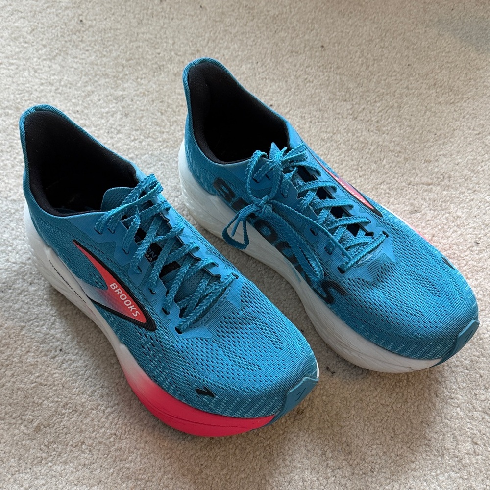 Brooks Women’s Hyperion Max 2 8.5 (EU 40)